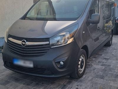 Second-hand Opel Vivaro S 95 CP (69 kW) 2016 Gri Monovolum