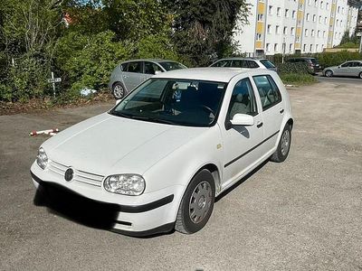 Second-hand VW Golf IV 75 CP (55 kW) 1999 Alb Hatchback