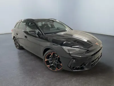 Neu Cupra Leon 150 PS (110 kW) 2025 0e  midnight black met. Kombi
