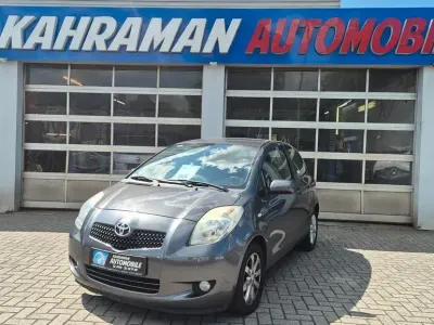 Gebraucht Toyota Yaris Team 87 PS (63 kW) 2008 Grau Kleinwagen