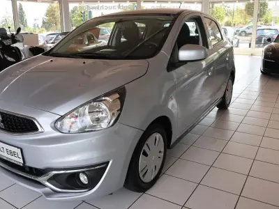 Gebraucht Mitsubishi Space Star 71 PS (52 kW) 2018 Silber Kleinwagen