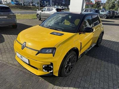 Neu Renault 5 E-Tech Iconic 110 kW (150 PS) 2025 Gelb Limousine