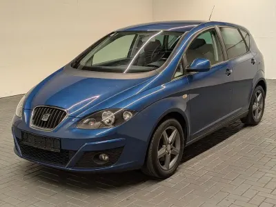 Gebraucht Seat Altea 4You 105 PS (77 kW) 2014 Blau Van / Kleinbus