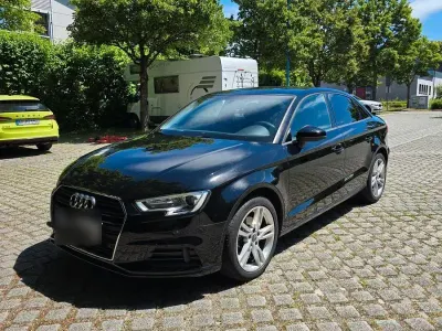 Gebraucht Audi A3 116 PS (85 kW) 2020 Schwarz Limousine