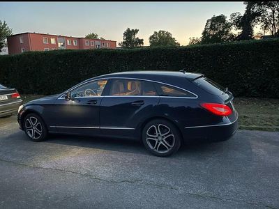 Mercedes CLS350 Shooting Brake