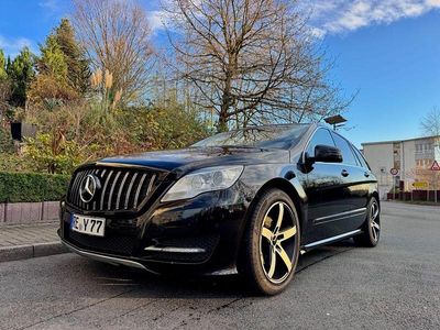 Schwarz Gebraucht 2011 Mercedes R350 AMG Van / Kleinbus | 12.999 € (Etwas zu teuer)