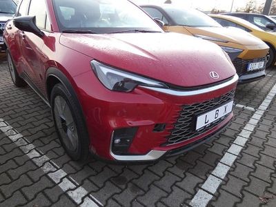 Neu Lexus LBX 136 PS (100 kW) 2026 Rot SUV