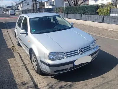 Gebraucht VW Golf IV 75 PS (55 kW) 2000 Silber Kleinwagen