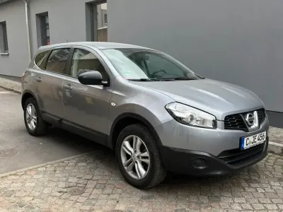 Gebraucht Nissan Qashqai 141 PS (103 kW) 2011 Silber SUV