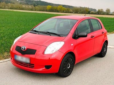 Usata Toyota Yaris Cool 87 CV (63 kW) 2008 Rosso Utilitaria