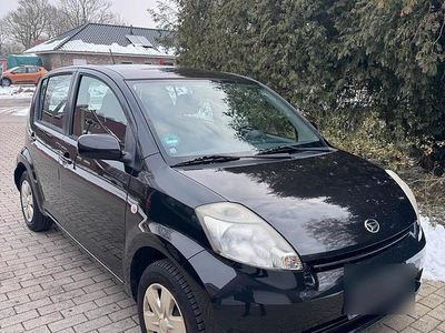 Schwarz Gebraucht 2007 Daihatsu Sirion Kleinwagen | 3.000 €