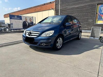 Usata Mercedes B150 95 CV (69 kW) 2008 Blu Monovolume