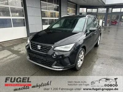 Gebraucht Seat Arona FR-Line 95 PS (69 kW) 2025 Midnight schwarz met. SUV