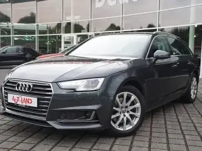 Gebraucht Audi A4 Comfort 190 PS (139 kW) 2019 Grau Kombi