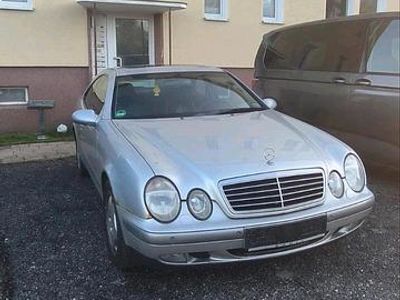 Second-hand Mercedes CLK230 193 CP (141 kW) 1997 Argintiu Coupe
