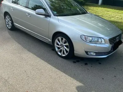Usata Volvo S80 Momentum 181 CV (133 kW) 2015 Argento Berlina