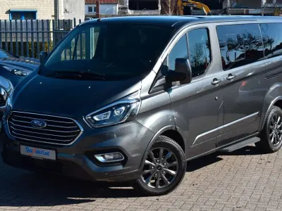 Occasion Ford Tourneo Titanium 170 ch (125 kW) 2018 Gris Break