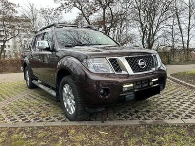 Gebraucht Nissan Navara 231 PS (169 kW) 2013 Braun Pickup