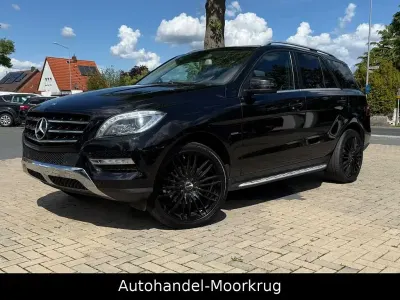 Gebraucht Mercedes ML350 258 PS (189 kW) 2012 Schwarz SUV