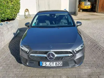 Używany Mercedes A200 163 KM (119 kW) 2020 Szary Sedan/Limuzyna