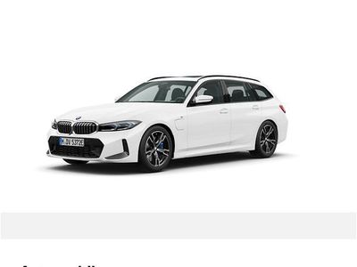 Gebraucht BMW 330e Comfort Edition 292 PS (214 kW) 2025 Weiß Kombi