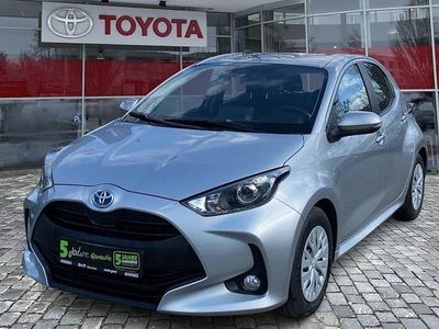Second-hand Toyota Yaris Hybrid Comfort 116 CP (85 kW) 2022 Argintiu Berlinǎ
