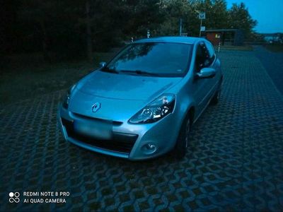Usata Renault Clio III 55 CV (40 kW) 2009 Argento Berlina