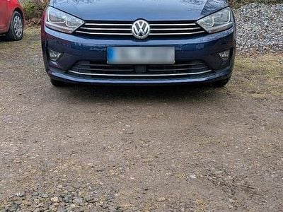 Begagnad VW Golf Sound 110 HK (80 kW) 2017 Blå SUV