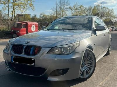 Gebraucht BMW 530 231 PS (169 kW) 2003 Grau Limousine