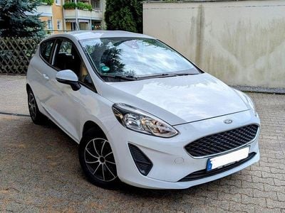 Gebraucht Ford Fiesta Trend 71 PS (52 kW) 2018 Weiß Kleinwagen