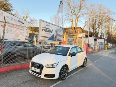 Gebraucht Audi A1 Sportback Basis 82 PS (60 kW) 2016 Weiß Kleinwagen