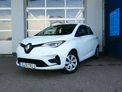 Używany Renault Zoe Life 80 kW (109 KM) 2021 Biały Hatchback