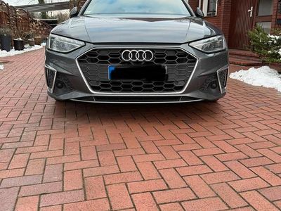 Grau Gebraucht 2021 Audi A4 S-Line Kombi | 24.500 € (Fairer Preis)