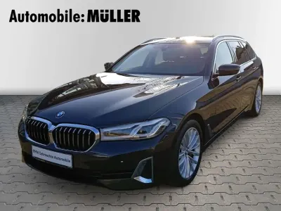 Gebraucht BMW 530 Luxury Line 245 PS (180 kW) 2023 Sophistograu brillanteffekt me Kombi
