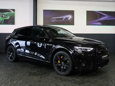 Usata Audi e-tron S-Line 300 kW (408 CV) 2023 Nero SUV