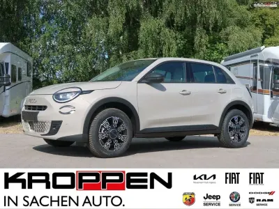 Neu Fiat 600 Business 110 PS (80 kW) 2026 Cappuccino beige SUV