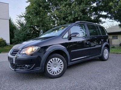 VW Touran Cross