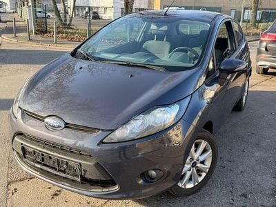 Gebraucht Ford Fiesta Trend 82 PS (60 kW) 2011 Grau Limousine