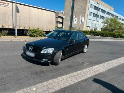 Gebraucht Mercedes C250 206 PS (151 kW) 2008 Schwarz Limousine