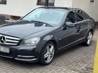 Gebraucht Mercedes C200 Avantgarde 136 PS (100 kW) 2012 Grau Limousine