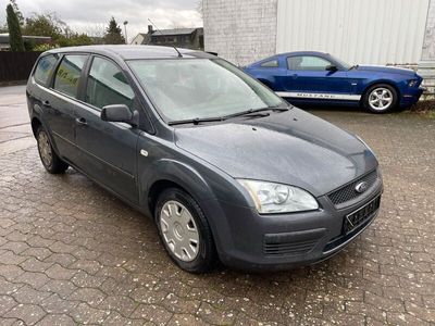 gebraucht Ford Focus 1,6TDCi *TÜV06/2025*AHK*Klima*