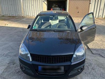 Gebraucht Opel Astra 105 PS (77 kW) 2007 Schwarz Limousine