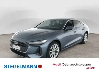 Gebraucht Audi A5 Sport 204 PS (150 kW) 2025 Horizontblau metallic Limousine