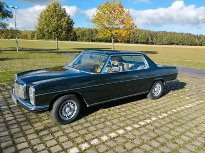Gebraucht Mercedes W114 130 PS (95 kW) 1975 Grün Coupé