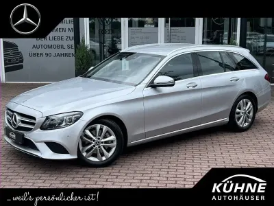 Gebraucht Mercedes C200 Avantgarde 184 PS (135 kW) 2019 Silber Limousine