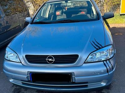 Usata Opel Astra 101 CV (74 kW) 2000 Argento Berlina