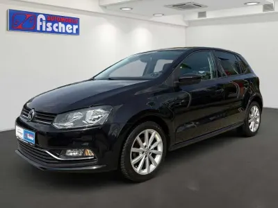 Gebraucht VW Polo Highline 90 PS (66 kW) 2017 Deep black perleffekt Limousine