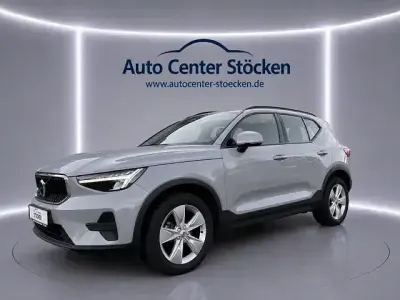 Gebraucht Volvo XC40 129 PS (94 kW) 2024 Grau SUV