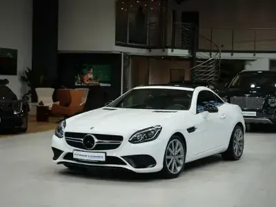 Used Mercedes SLC300 245 HP (180 kW) 2018 White Cabriolet