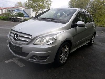 gebraucht Mercedes B180 CDI GRAND EDITION DESIGNO TÜV 02/26